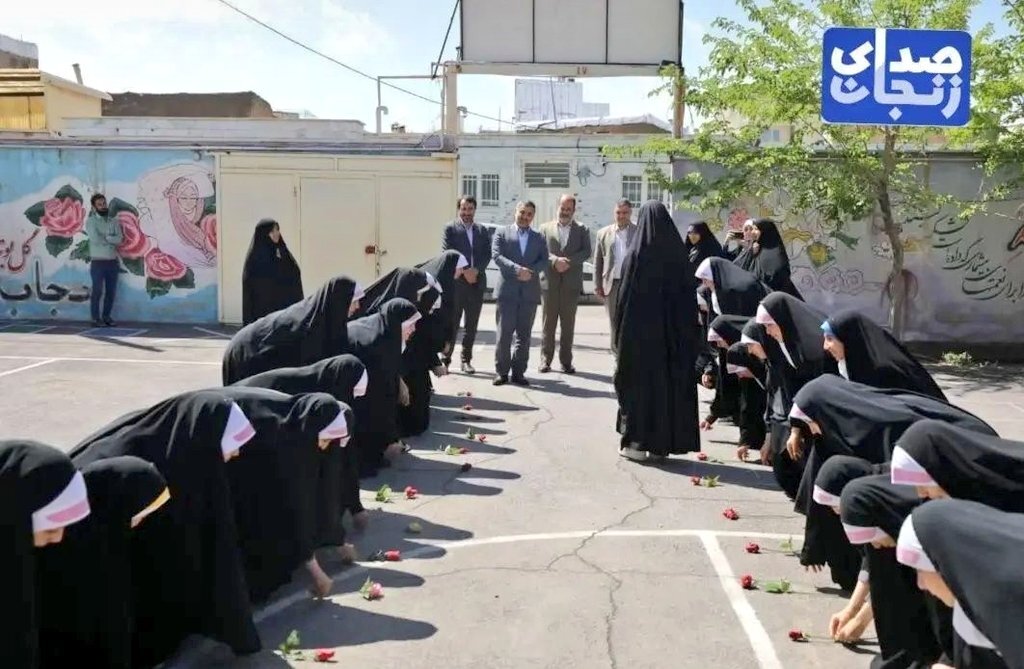 استقبال عجیب از آقای شهردار در مدرسه‌ای در زنجان