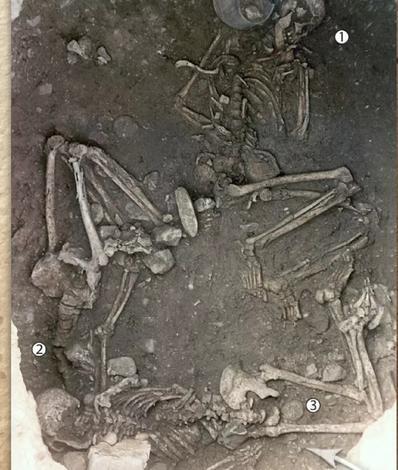 کشف بقایای زنان شکنجه و خفه شده به شیوه «مافیا‌های ایتالیایی» در مراسم قربانی ۶ هزار سال پیش (عصرایران)