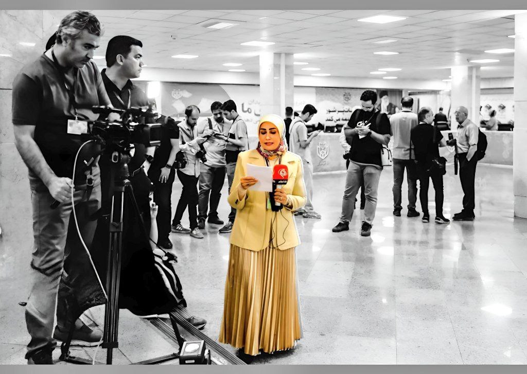 پوشش خبرساز خبرنگار زن صداوسیما در وزارت کشور