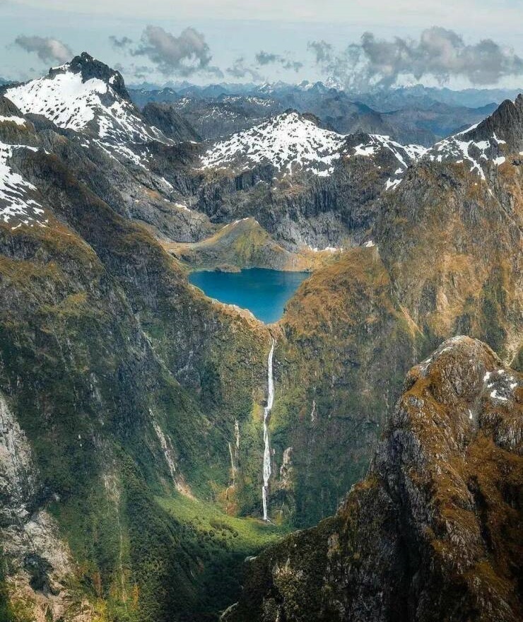 آبشار ساترلند؛ در لیست زیباترین مناظر طبیعی جهان (عصرایران)