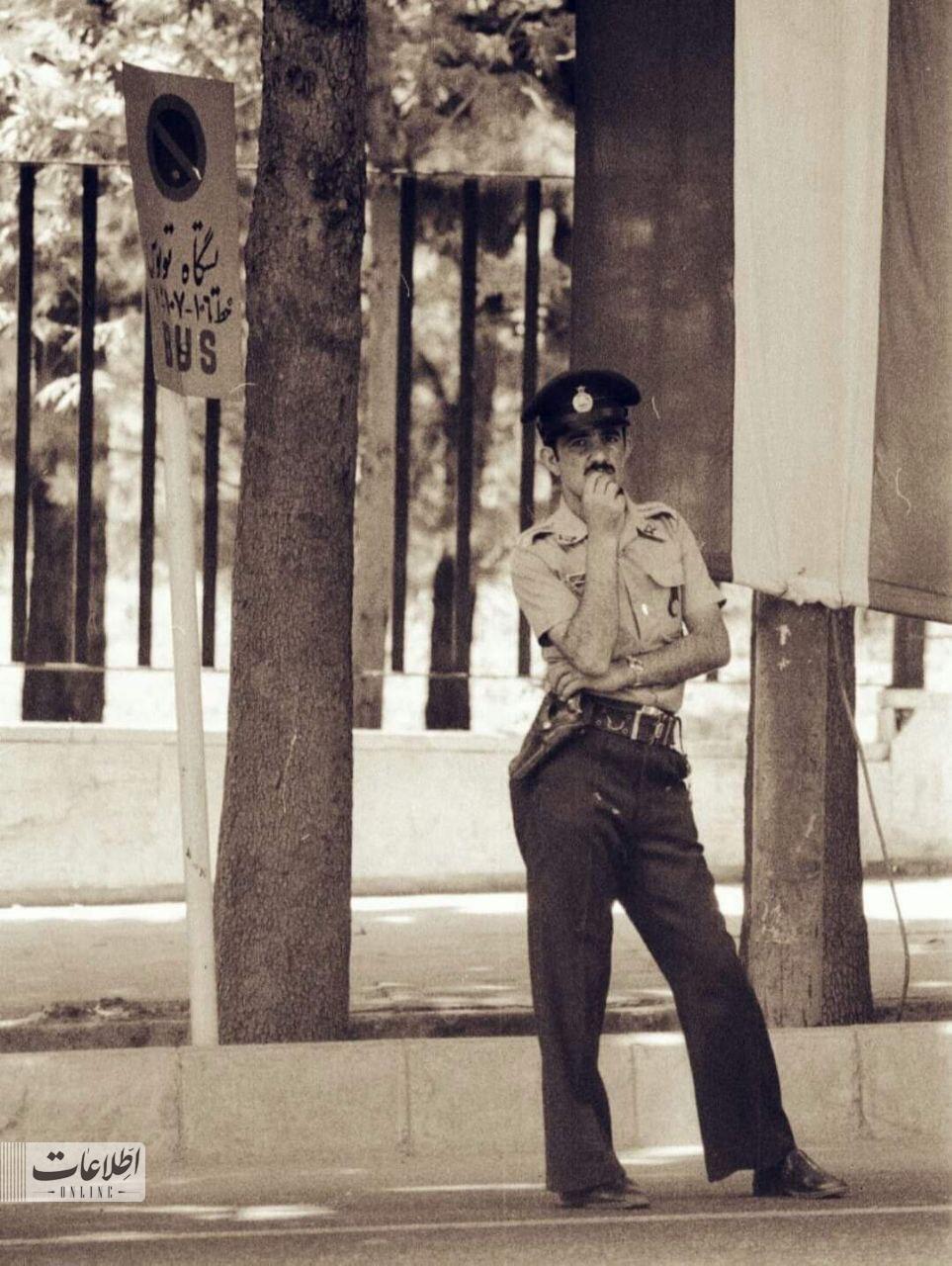 ۴۰ سال قبل لباس پلیس کشور این شکلی بود!