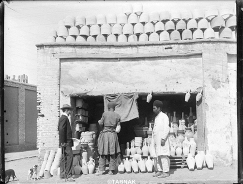 ایران، تهران،  کوزه فروشی صد سال پیش