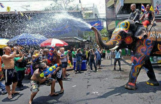 فستیوال آب، سونگکران تایلند