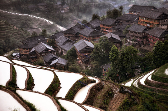 روستای کوه پنهان،چین