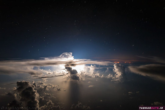 چشمک نور در آسمان شب، اقیانوس آتلانتیک