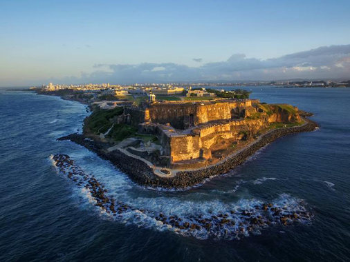  لافرتالزا و سن‌جوآن
این دژ قرن شانزدهمی در ساحل پورتوریکو، نمونه مثال‌زدنی معماری ارتش اروپایی است که با محیط جدید برای حفاظت از شهر بندری کارائیب، خو گرفته بودند.